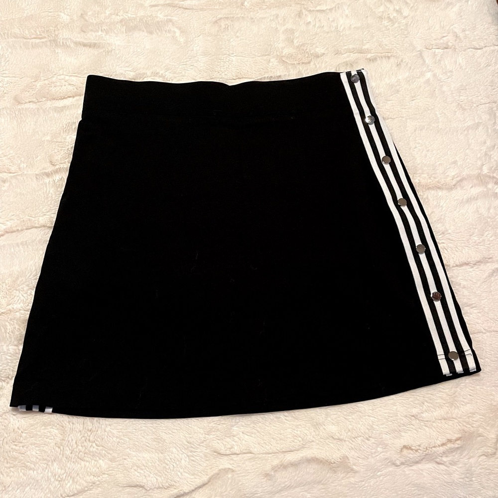 Waisted USA, 3 stripped skirt with metal buttons